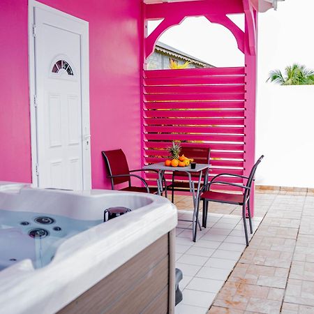 Domaine De La Rosa Spa Privatif Les Abymes Extérieur photo